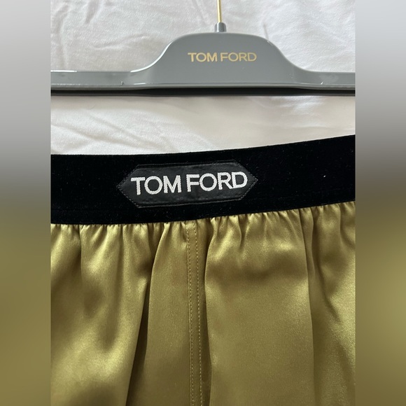 *NWT* TOM FORD Velvet Trimmed Silk Satin Shorts - Picture 10 of 12